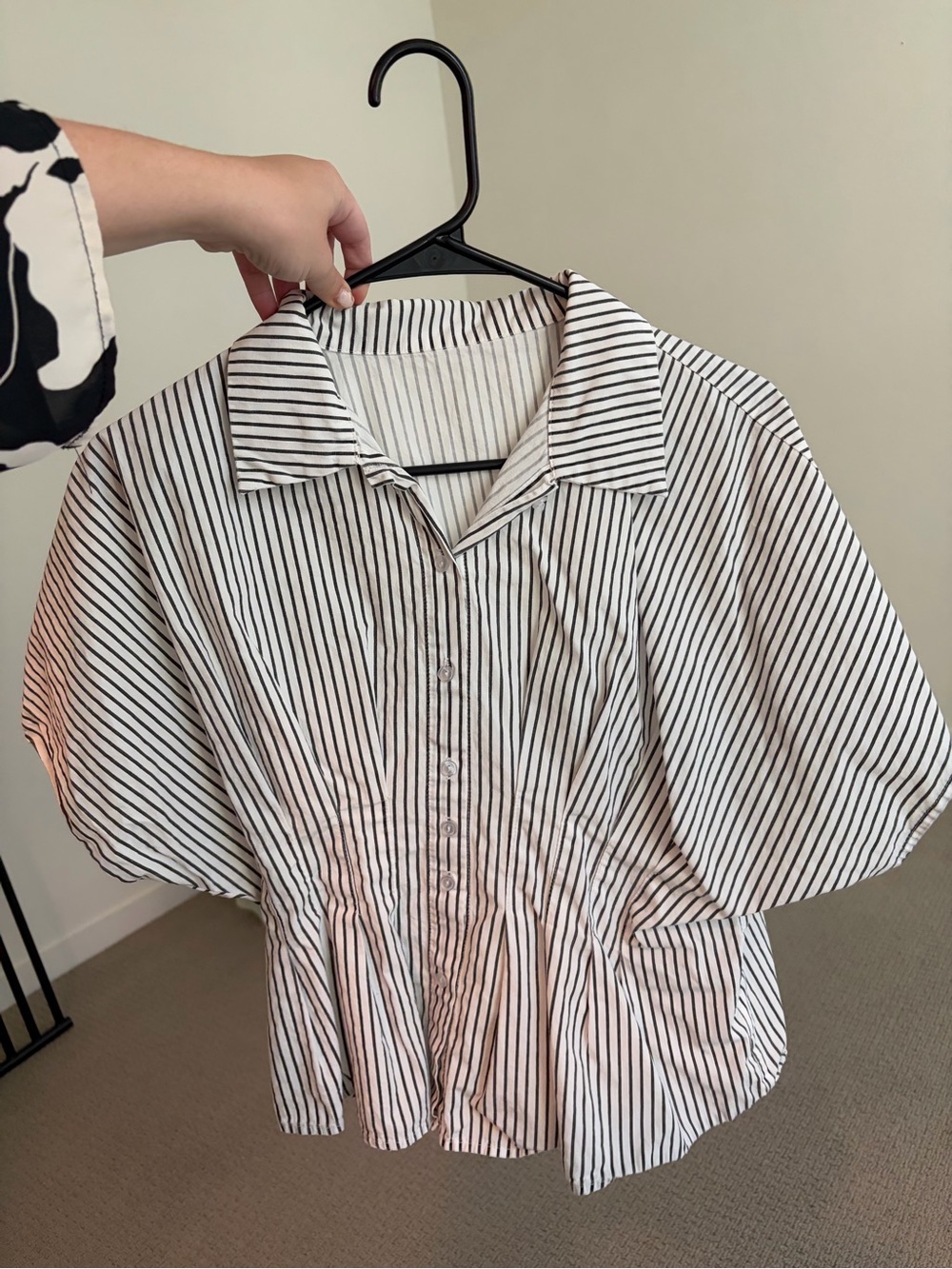 Striped Button-Front Puff Sleeve Blouse - Black & White
